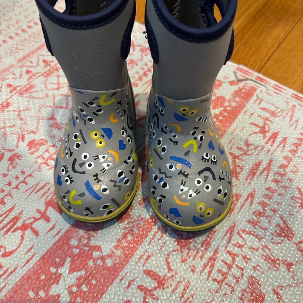Toddler Bogs Monster Print Rain Boots | Gray & Navy | Size 5